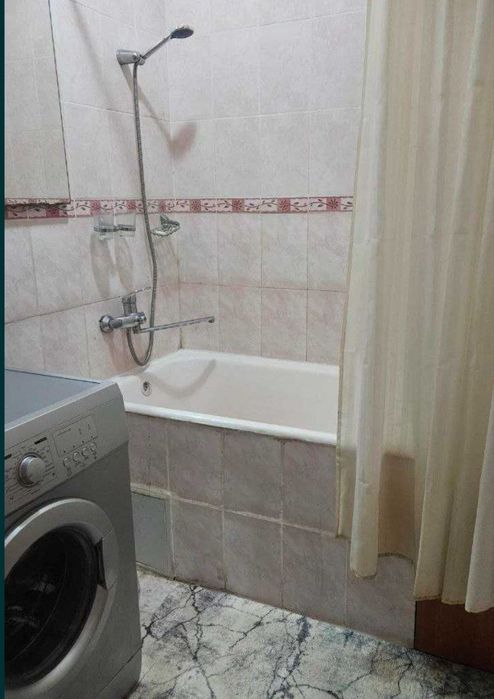 Продаётся Чиланзар 6 квартал 2/4/4 ,Райхон