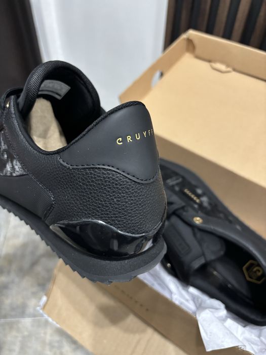 Мъжки обувки Cruyff