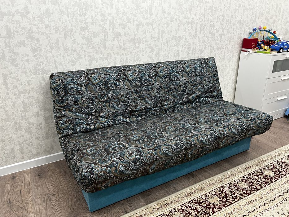 продается диван в хорошем состоянии