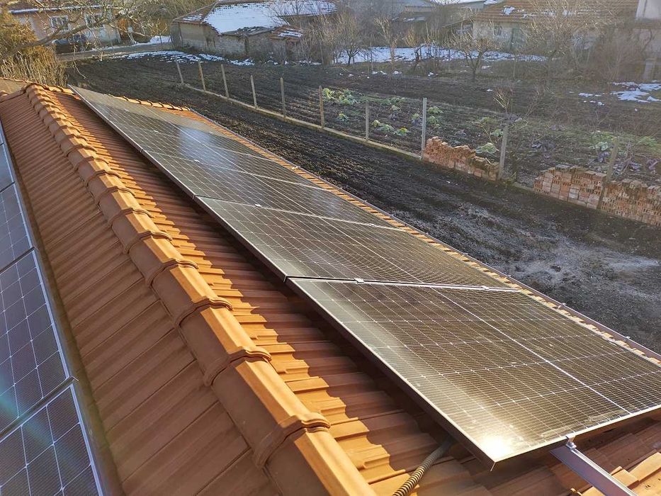 Изграждане на фотоволтаични системи.