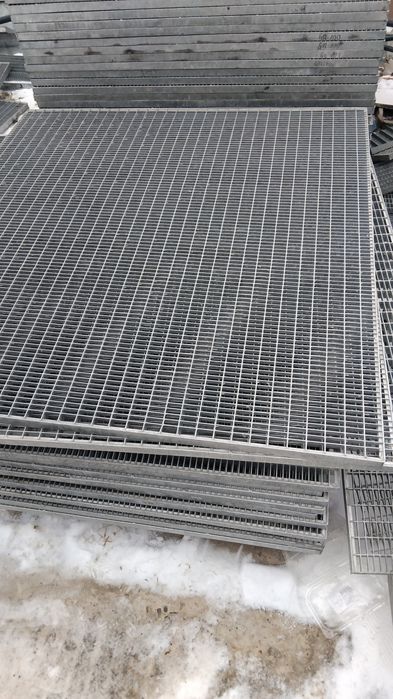 Gretare-trepte zincate 100x28