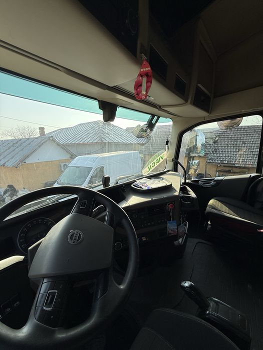 Volvo FH 540 bascula 8x4
