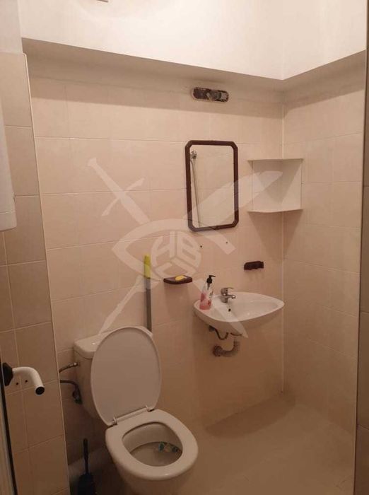 Дава се под наем Едностаен апартамент в Варна, Цветен квартал - 44 кв.м за 250 € - Снимка #4