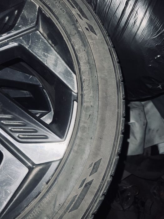 Диск 19размер  235/55/19 Kumho