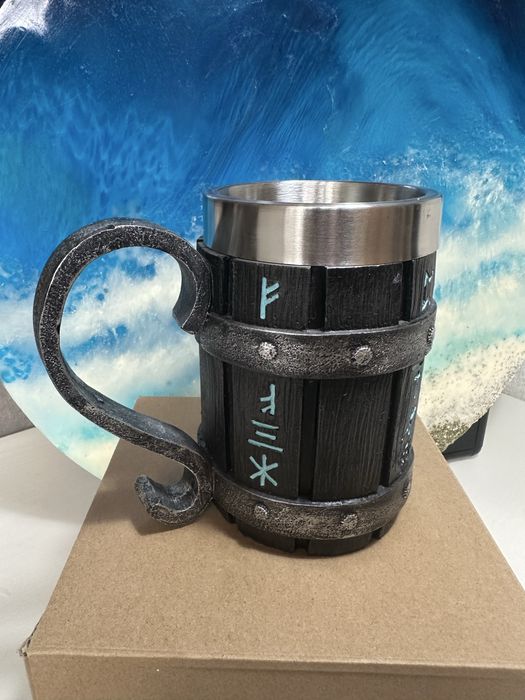 Кружка с рунами, пивная