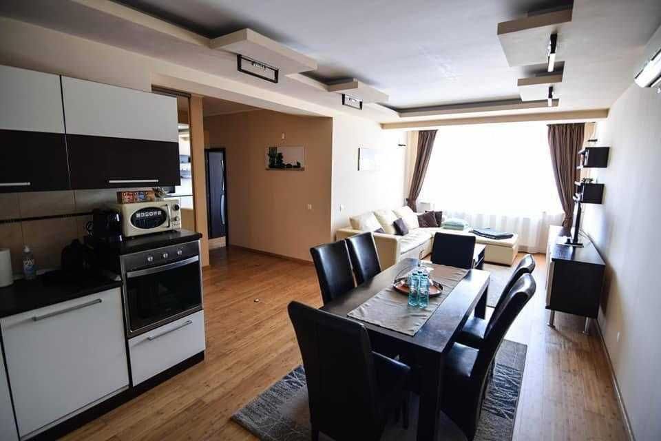 De închiriat apartament 3 camere in Mamaia
