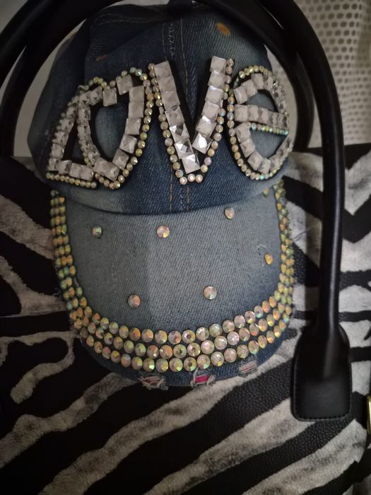 Продам кепку 5000