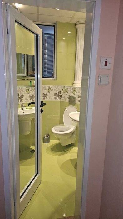 Продава се Тристаен апартамент в Пловдив, Каменица 2 - 68 кв.м за 2030 €/кв.м - Снимка #10