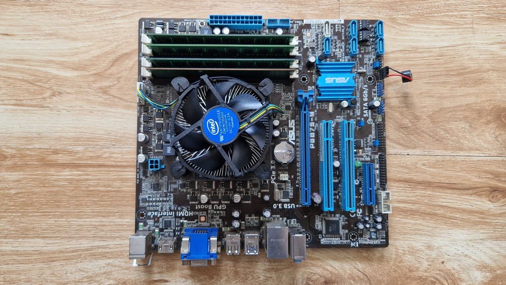 KIT 1155 i7-2600+Placa Asus P8B75-M+8GB RAM+Cooler la 200lei!