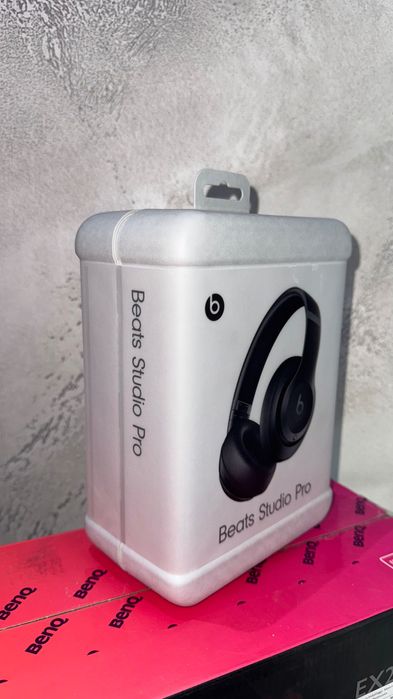 Beats Studio Pro - безжични премиум слушалки