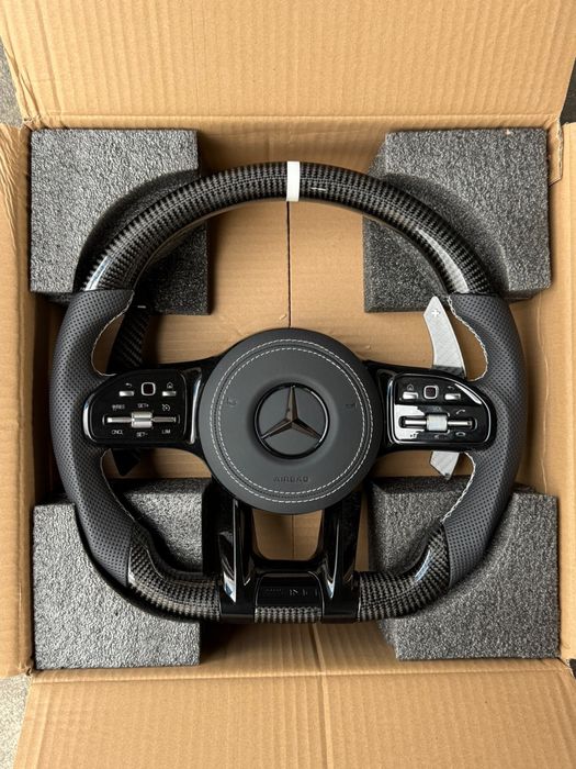 AMG - Карбонови и кожени волани за Mercedes Benz