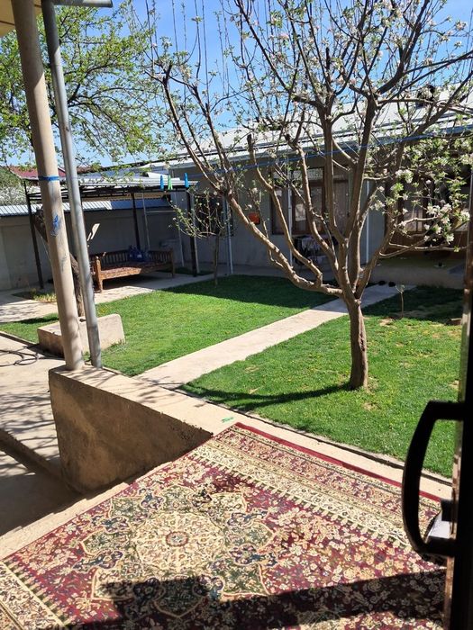 Uy sotiladi yer maydoni 6 sotuv