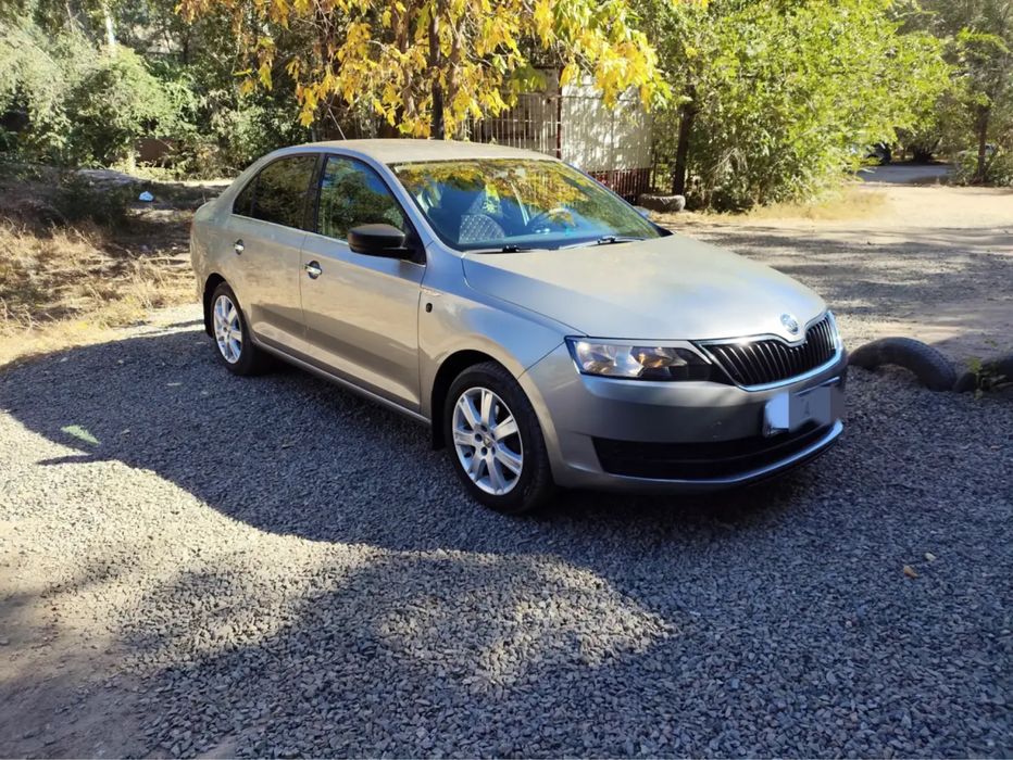 Skoda Rapid 1.6 механика (обмен)