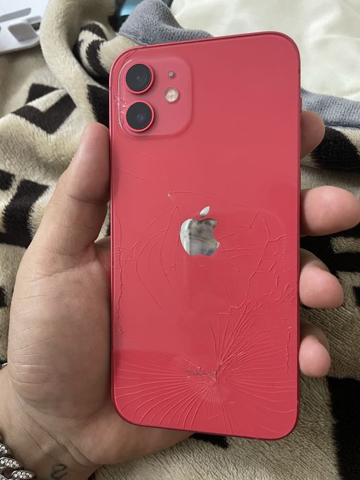 Iphone 12.