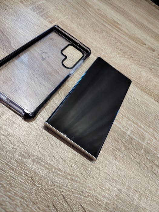 Samsung s23 ultra 8/256 перфектен (БАРТЕР)