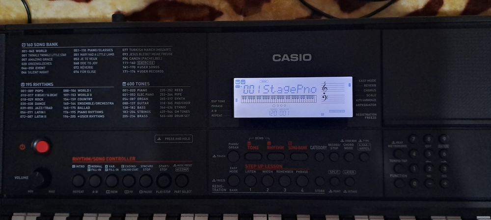 Orgă Casio CT-X700