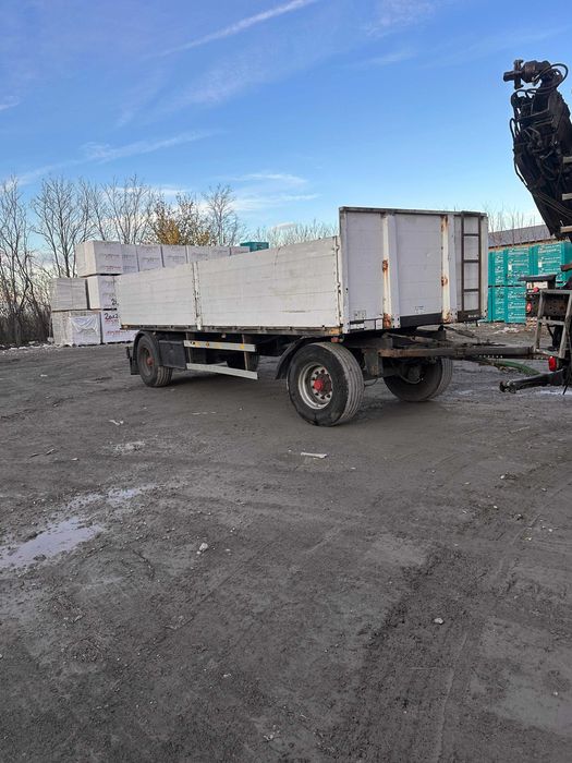 Se Vinde Camion cu Macara