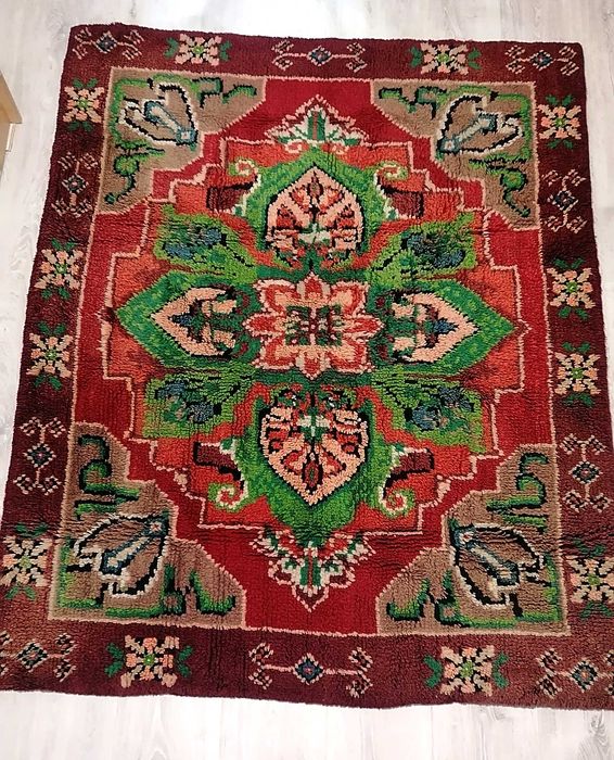 Запазен Шарен Китеник