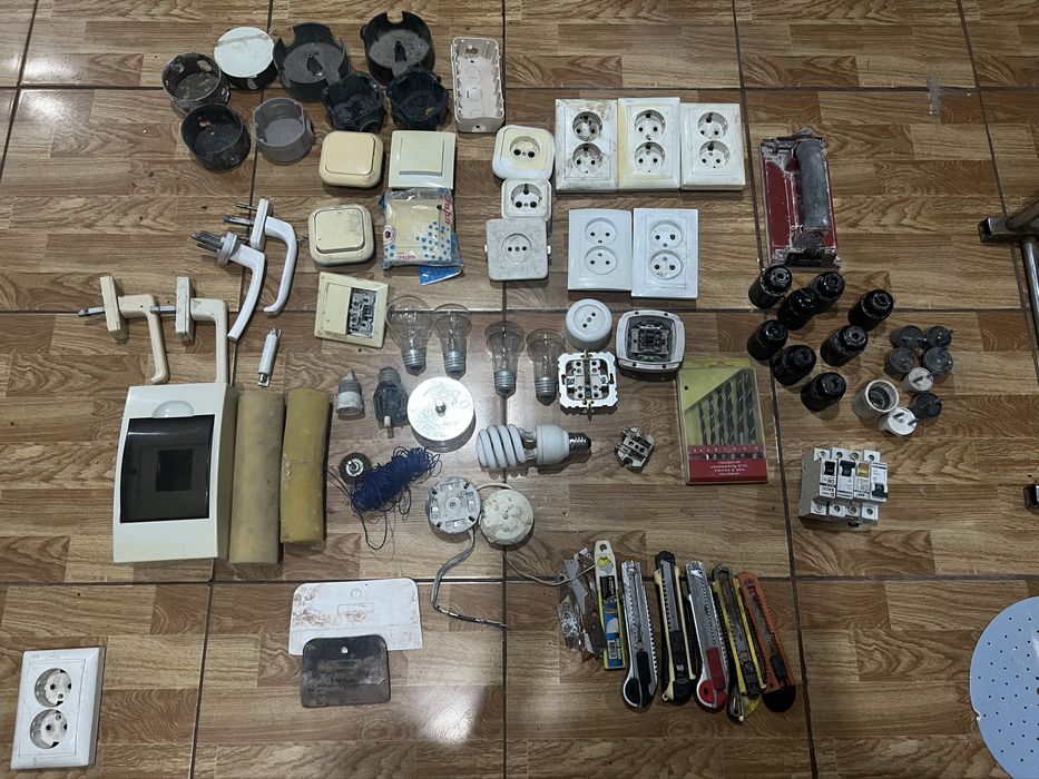 Резетки патрон лампочки автоматы