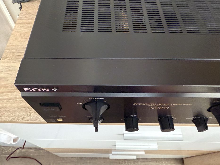 Като нов Sony TA-F530es
