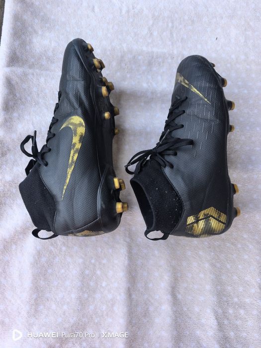 Страхотни детски бутонки nike номер 37.5 стелка 23,5см