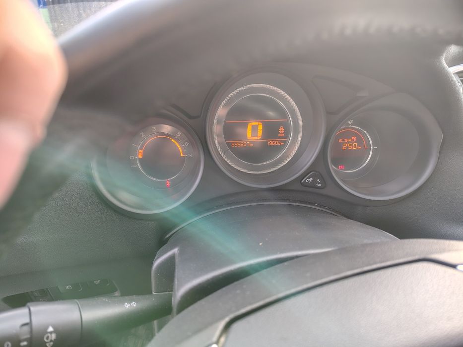 Citroen C4    3300 negociabil