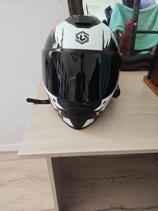 Продам каска для скутера/мопеда