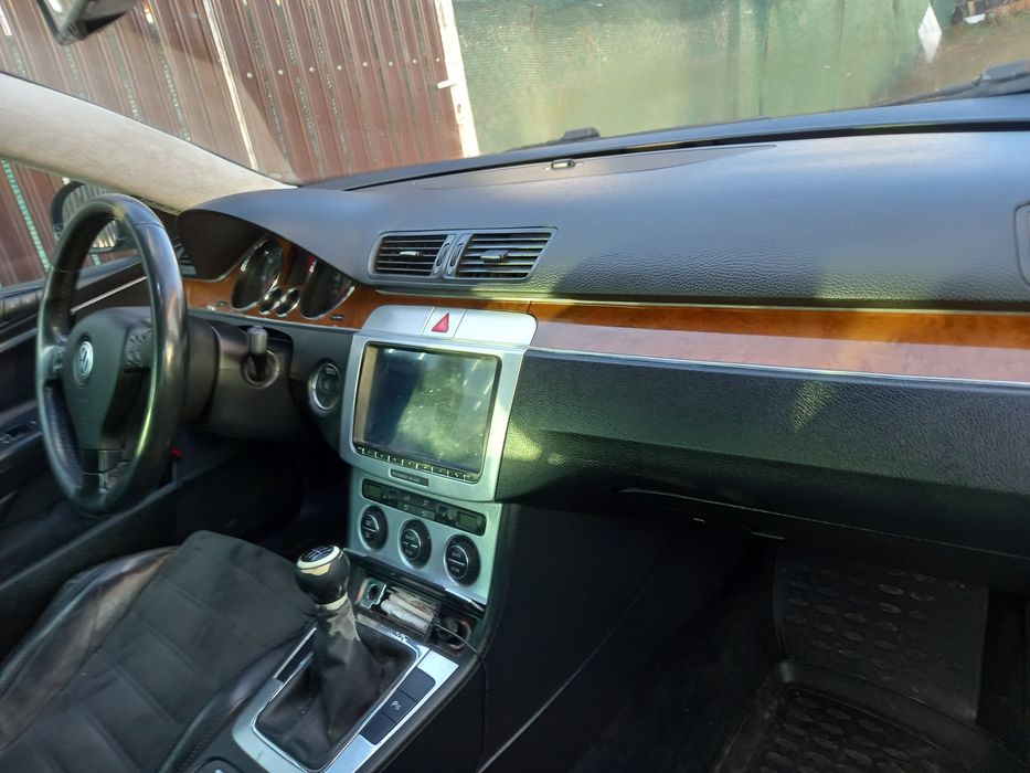 Trimuri, ceasuri, radio Passat B6