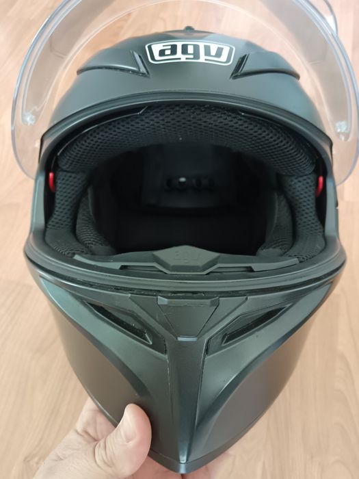 Продавам мото каска AGV  K3 SV размер XL