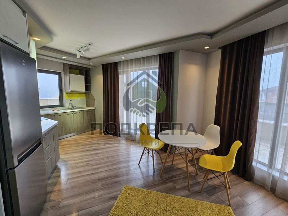 2-стаен в Пловдив-Младежки Хълм площ 70 цена 800