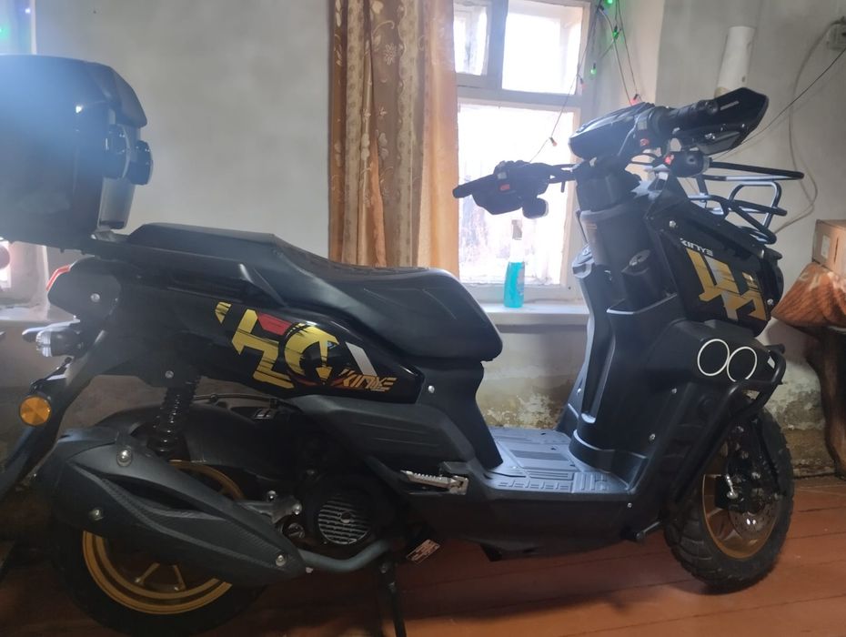 Продам скутер танк