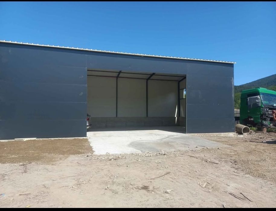 Vând hală metalica 10x15x4 si 10x8x4