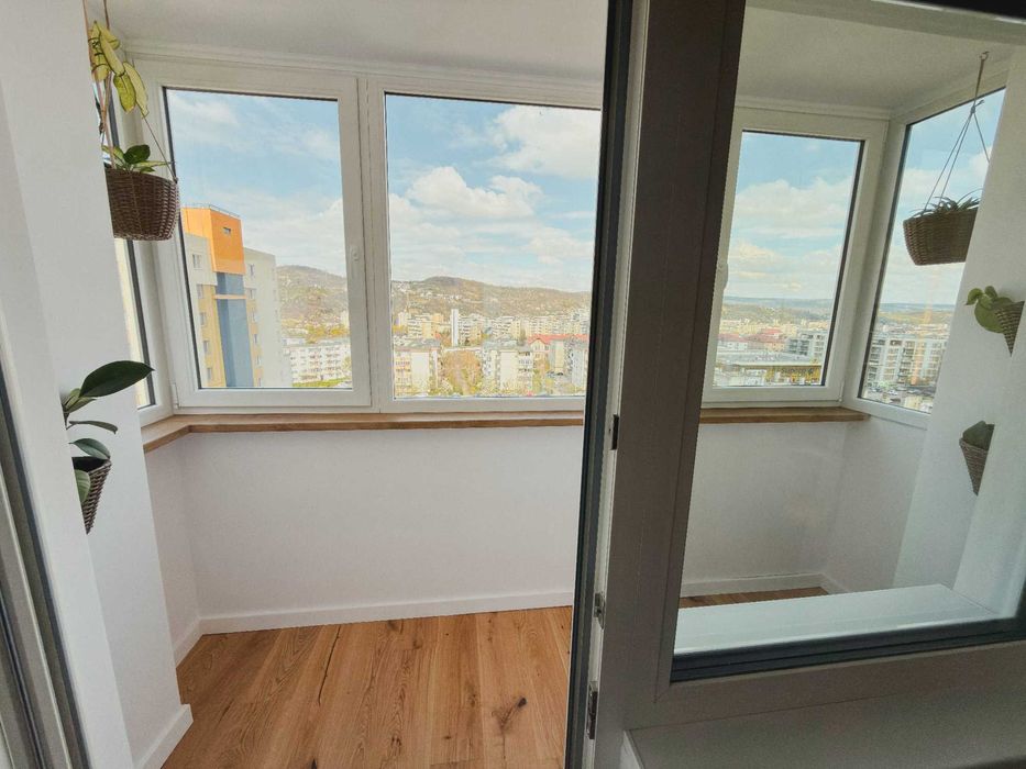 Proprietar, vand apartament 3 camere, 65 mp utili + 5mp balcon, complet renovat si mobilat – Manastur, Calea Floresti.