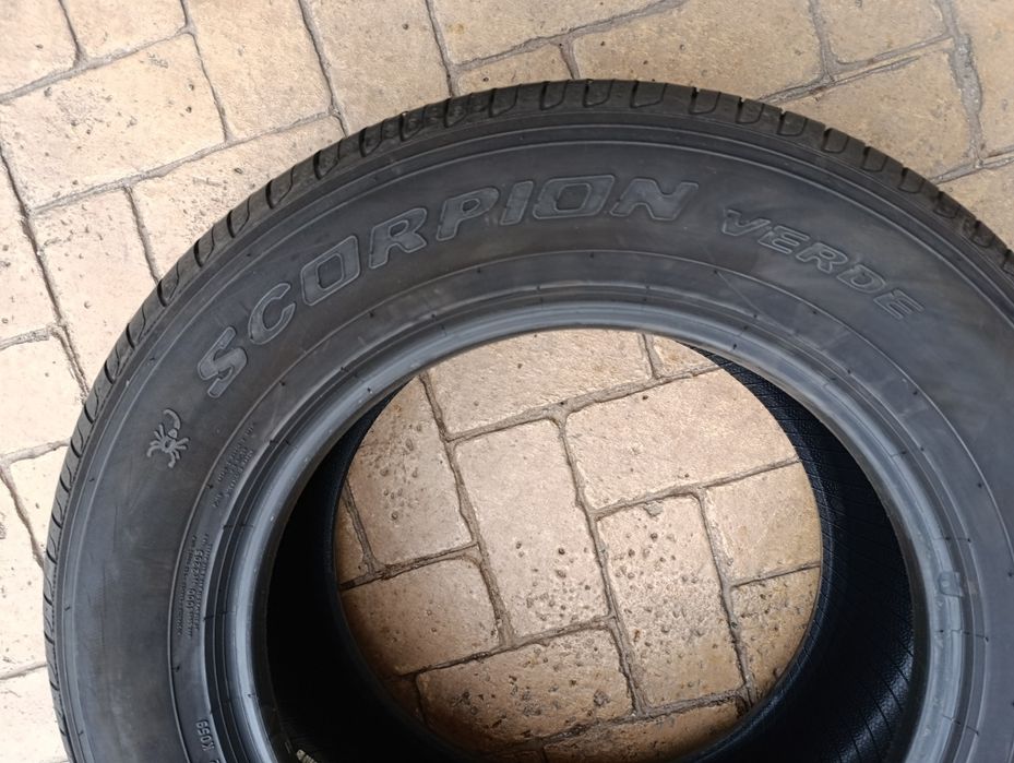 Летни гуми Pirelli 235/65/17 Scorpion