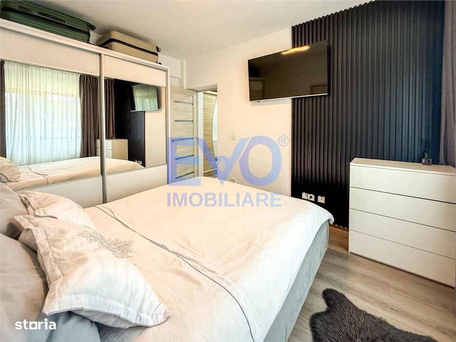 Apartament cu 2 camere, etajul 1, decomandat, geam la baie, zona Rediu