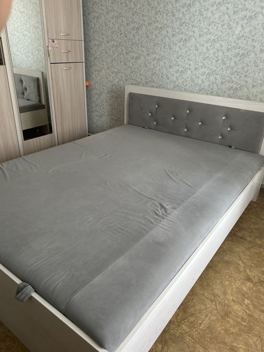 Продаю кровать почти новый