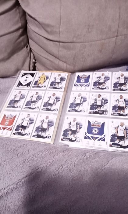 Vând album match attax 2024-2025
