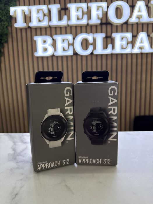 Garmin Approach S12 GPS Golf Watch black/white