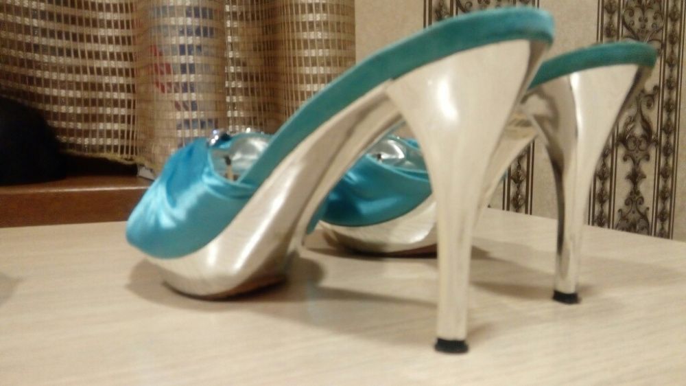 Шлёпки топовые фирменные