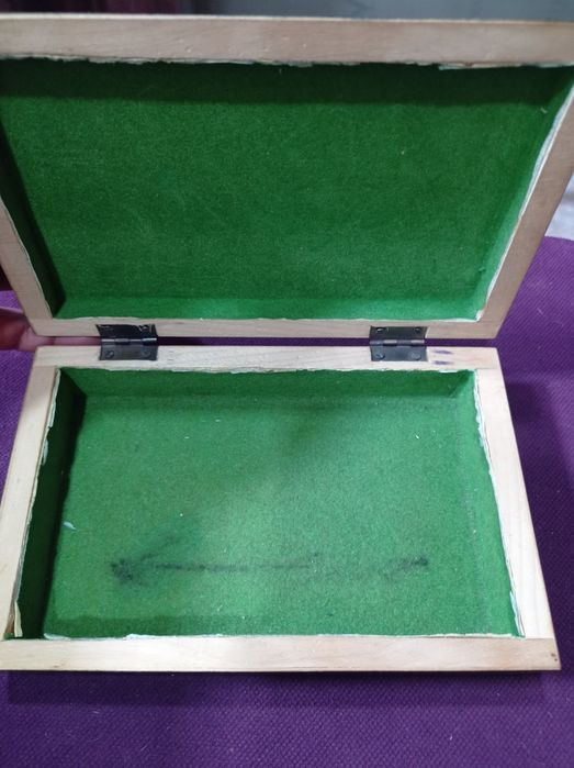 Продам шкатулку деревянную