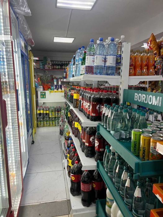 Магазин с товаром продам