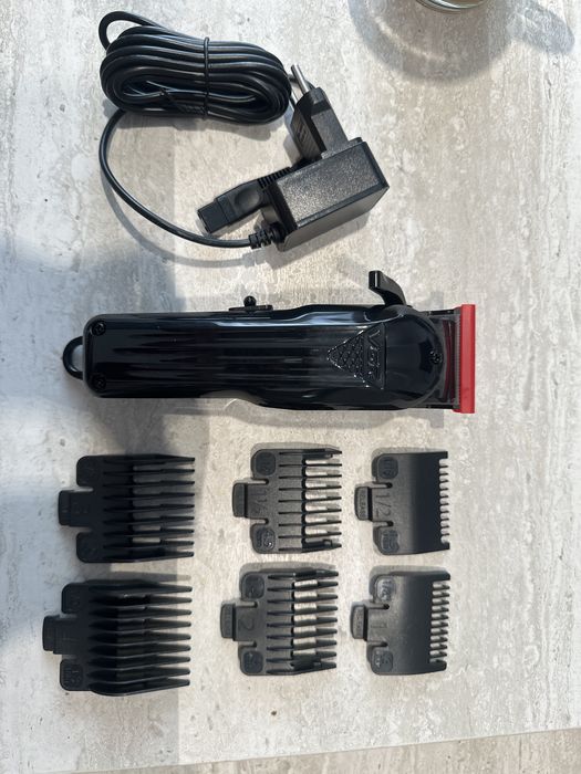 Masina de tuns profesionala VGR cu acumulator