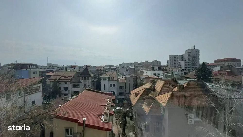 Triplex luminos cu rooftop de 80 mp, în Dorobanți