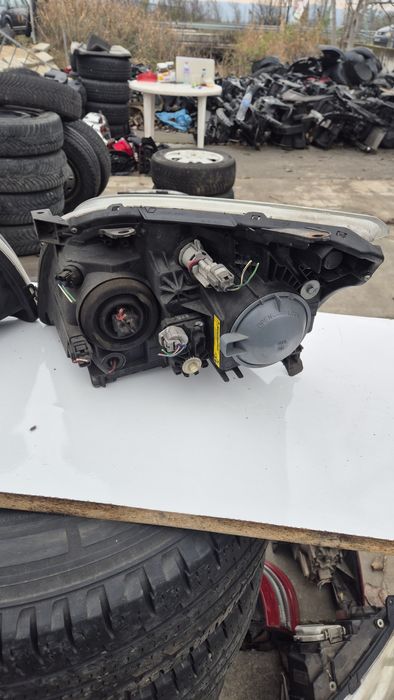 Оригинални Фарове  за Тойота Авенсис Т25 Фейс  2006- 2009г