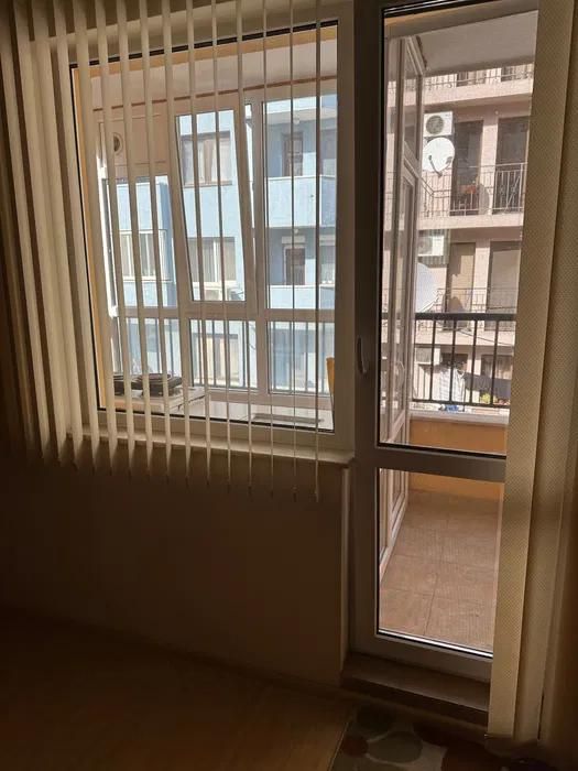 Дава се под наем Двустаен апартамент в Варна, Център - 73 кв.м за 458.49 € - Снимка #4