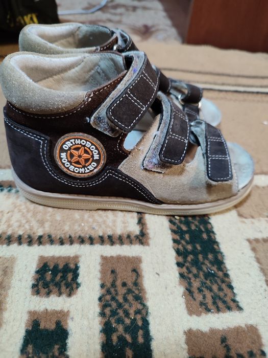 Обувь натуральная