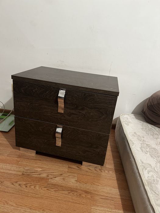 Тумбочки прикроватные