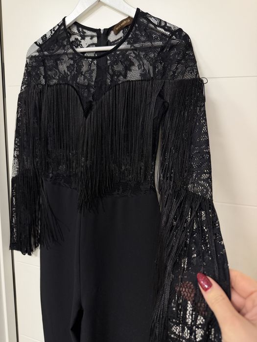 Черен стилен гащеризон с дантела и ресни