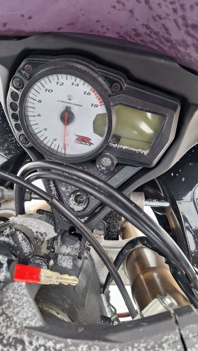 Suzuki gsxr 600 k7