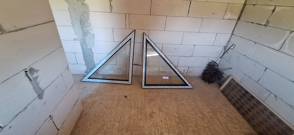 Ferestre .culoare Antracid.